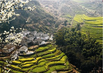 A landscape in mountainous Anhwei province, one of three controlled by Governor-General G'aojin.